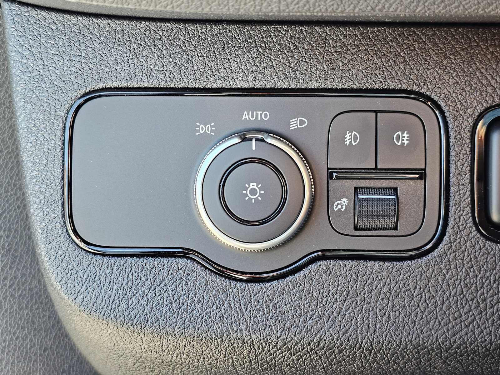 2026 Mercedes-Benz Sprinter 2500 Standard Roof I4 Diesel 144 RWD