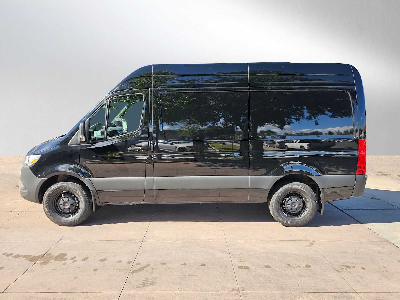2026 Mercedes-Benz Sprinter 2500 Standard Roof I4 Diesel 144 RWD
