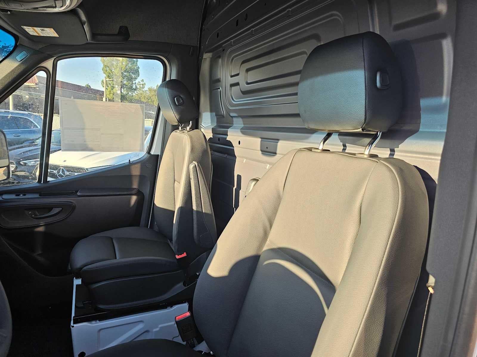2026 Mercedes-Benz Sprinter Cargo 2500 Standard Roof I4 Diesel 144 RWD