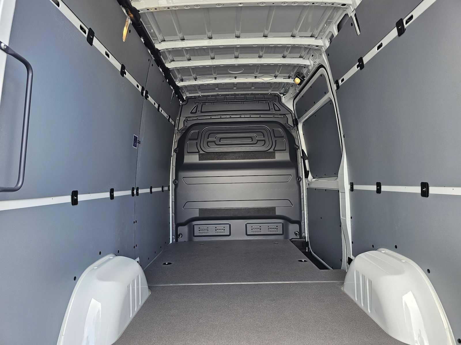 2025 Mercedes-Benz Sprinter Cargo Van 2500 Standard Roof I4 Diesel 144" RWD