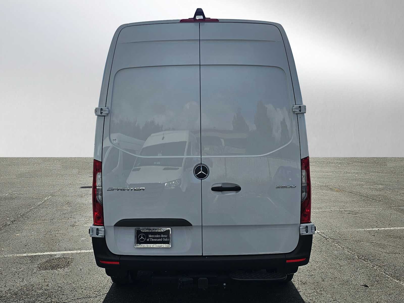 2025 Mercedes-Benz Sprinter Cargo Van 2500 Standard Roof I4 Diesel 144" RWD