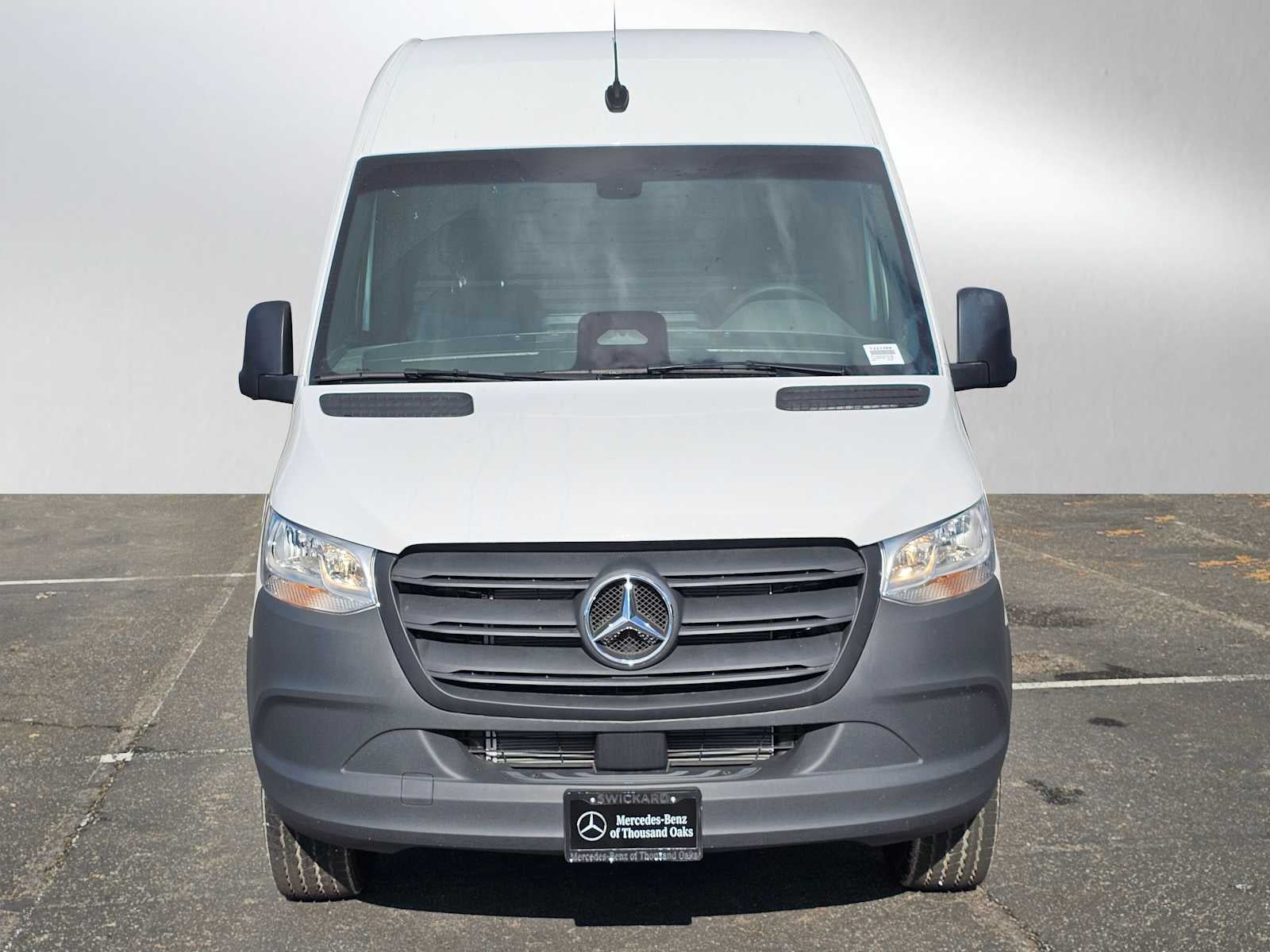 2025 Mercedes-Benz Sprinter Cargo Van 2500 Standard Roof I4 Diesel 144" RWD