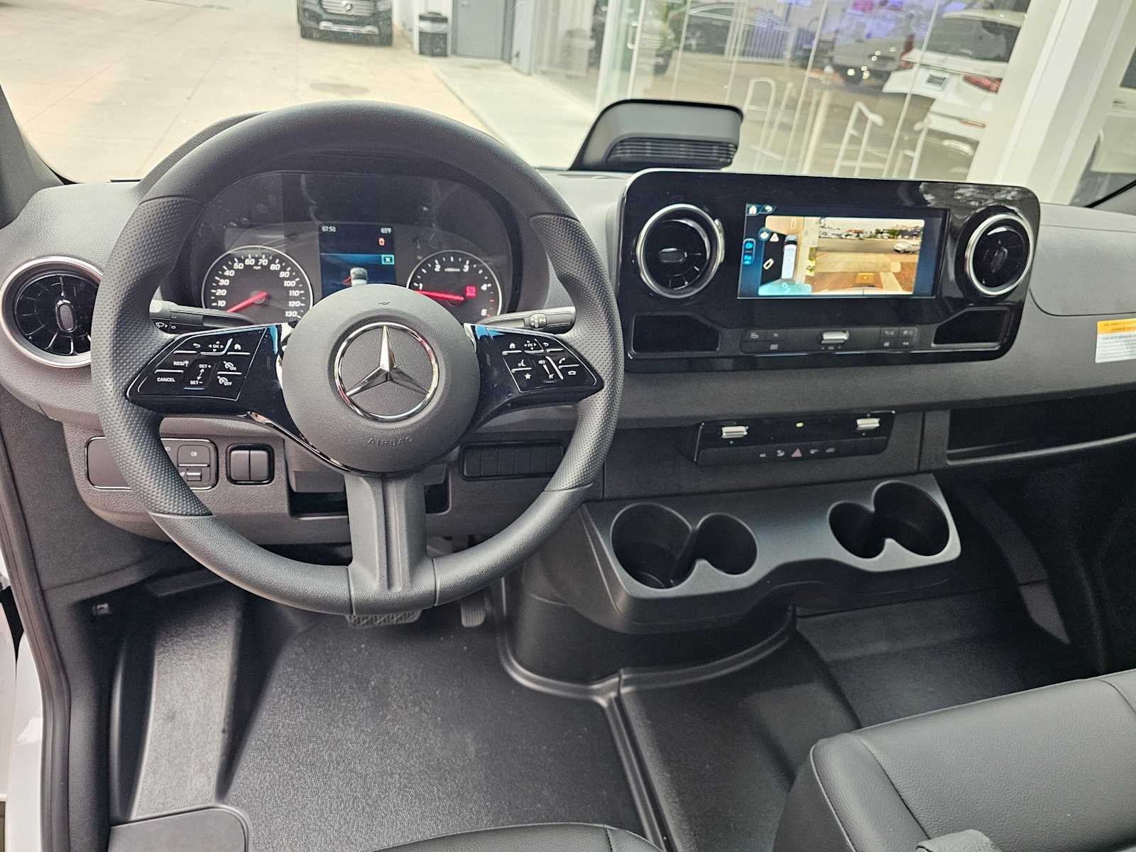 2026 Mercedes-Benz Sprinter 2500 Standard Roof I4 Diesel 144 RWD