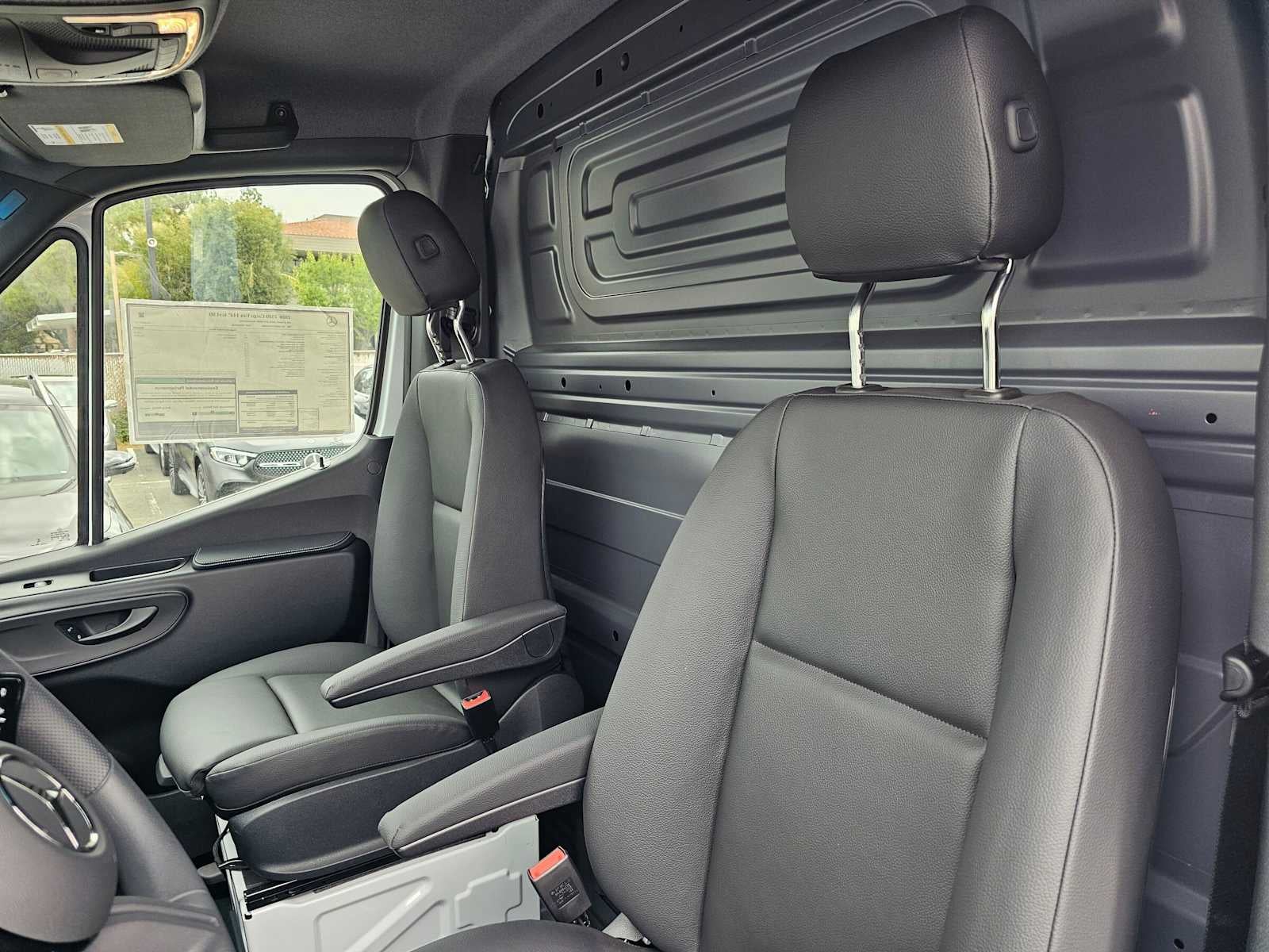 2026 Mercedes-Benz Sprinter 2500 Standard Roof I4 Diesel 144 RWD