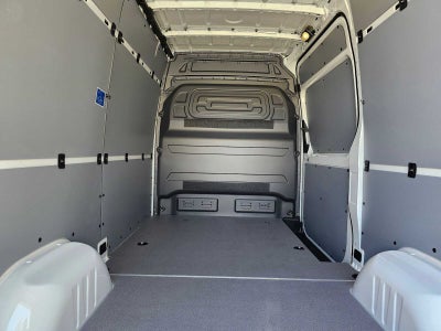 2026 Mercedes-Benz Sprinter 2500 Standard Roof I4 Diesel 144 RWD