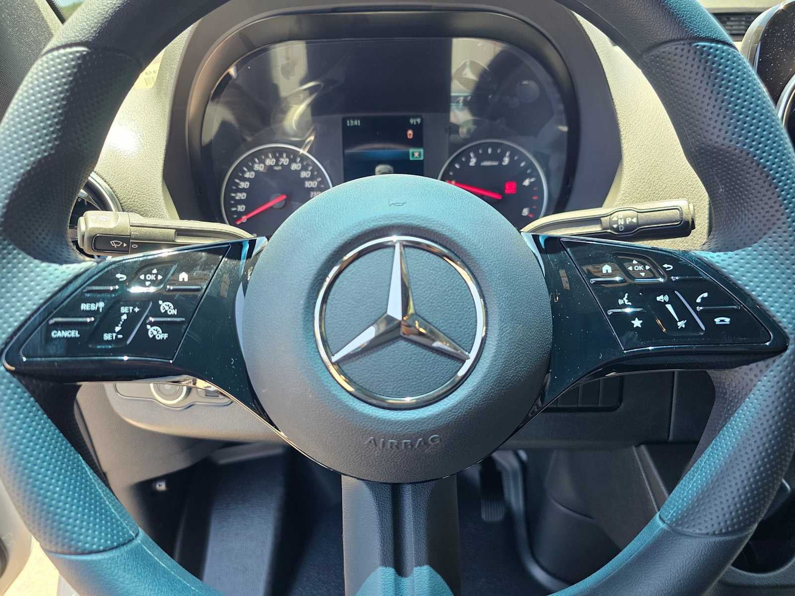 2026 Mercedes-Benz Sprinter 2500 Standard Roof I4 Diesel 144 RWD