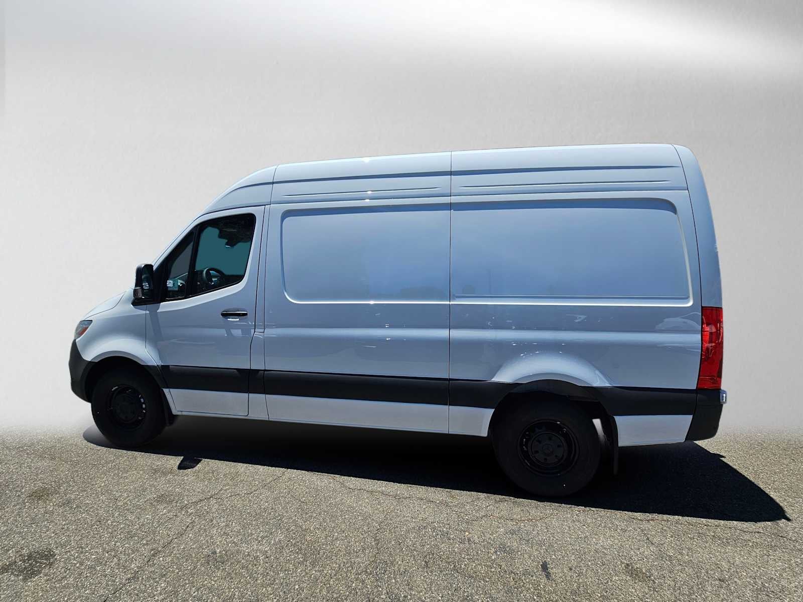 2026 Mercedes-Benz Sprinter 2500 Standard Roof I4 Diesel 144 RWD