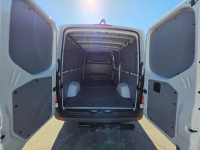 2026 Mercedes-Benz Sprinter 2500 Standard Roof I4 Diesel 144 RWD