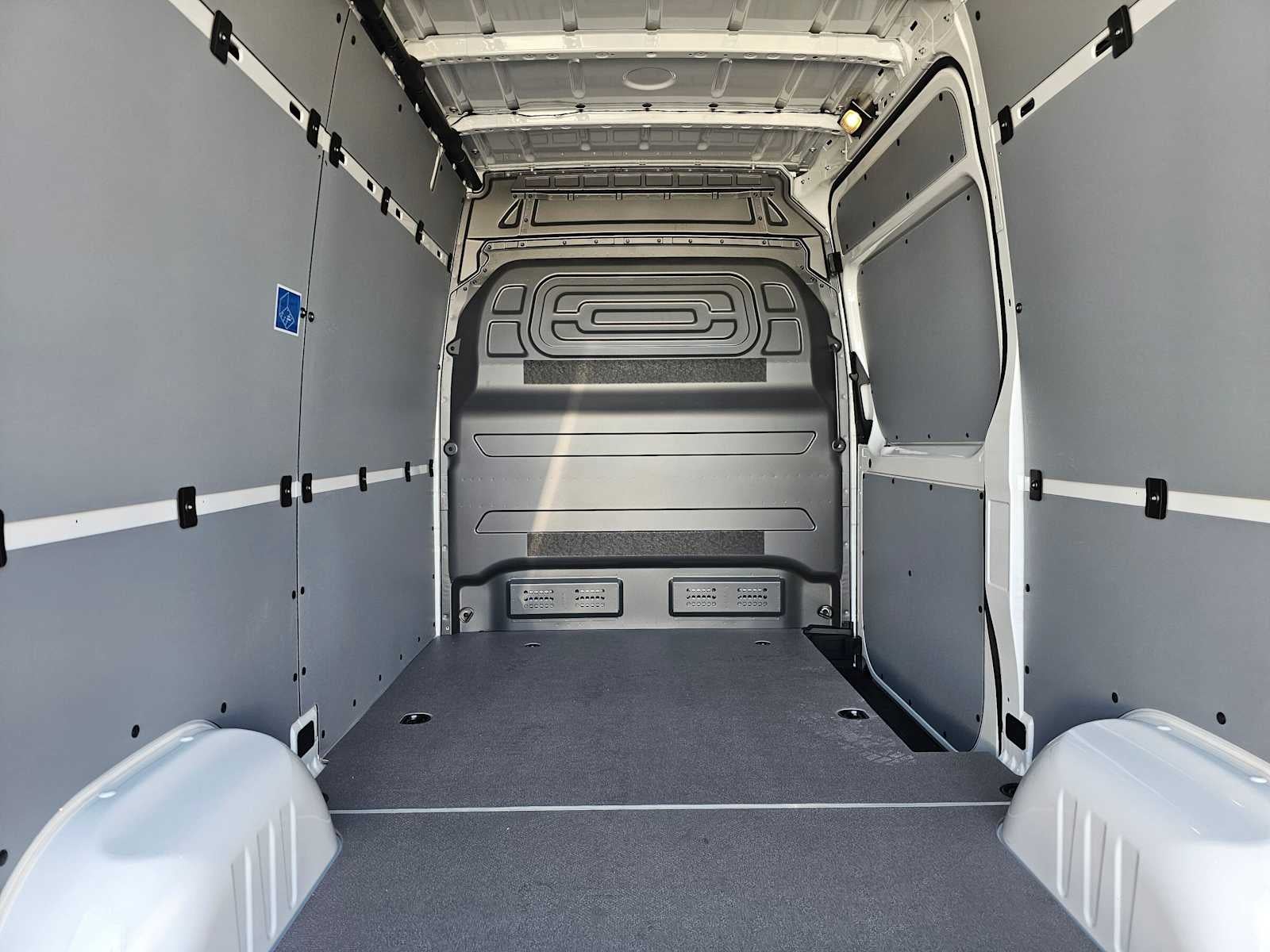 2026 Mercedes-Benz Sprinter Cargo 2500 Standard Roof I4 Diesel 144 RWD