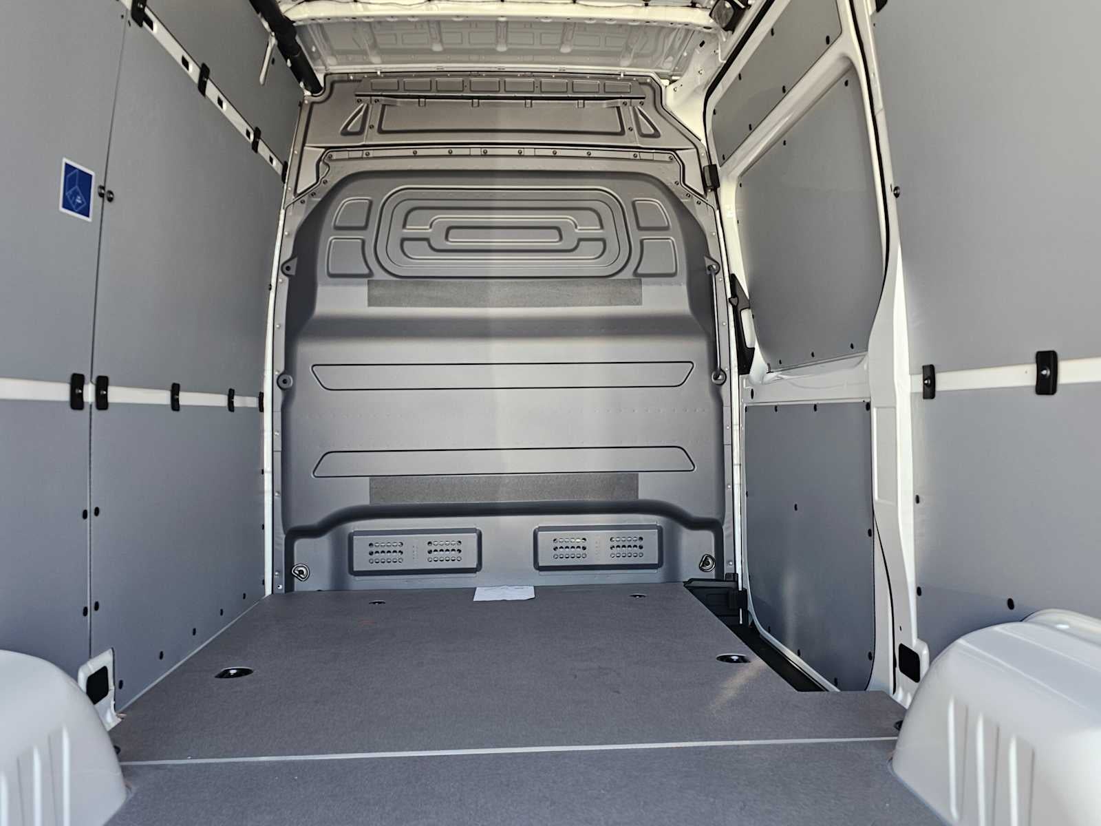 2026 Mercedes-Benz Sprinter 2500 Standard Roof I4 Diesel 144 RWD