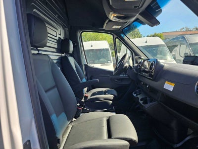 2026 Mercedes-Benz Sprinter 2500 Standard Roof I4 Diesel 144 RWD