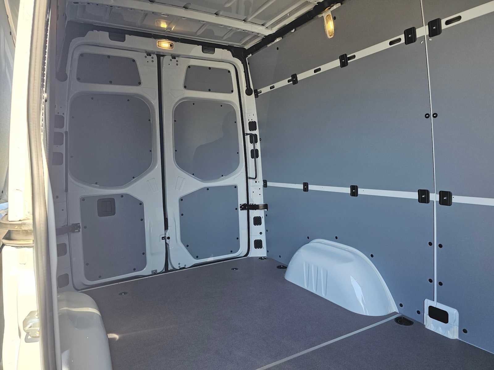 2026 Mercedes-Benz Sprinter 2500 Standard Roof I4 Diesel 144 RWD