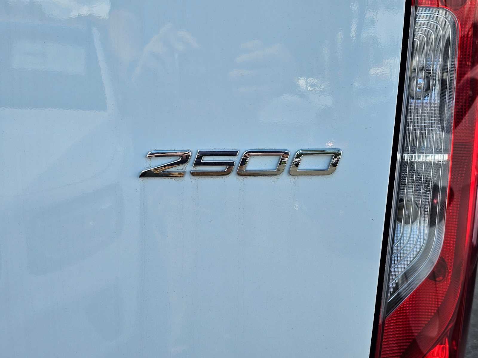 2026 Mercedes-Benz Sprinter 2500 Standard Roof I4 Diesel 144 RWD