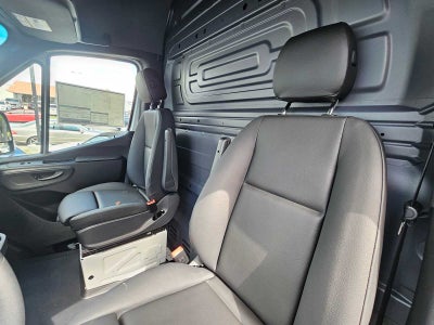 2026 Mercedes-Benz Sprinter 2500 Standard Roof I4 Diesel 144 RWD