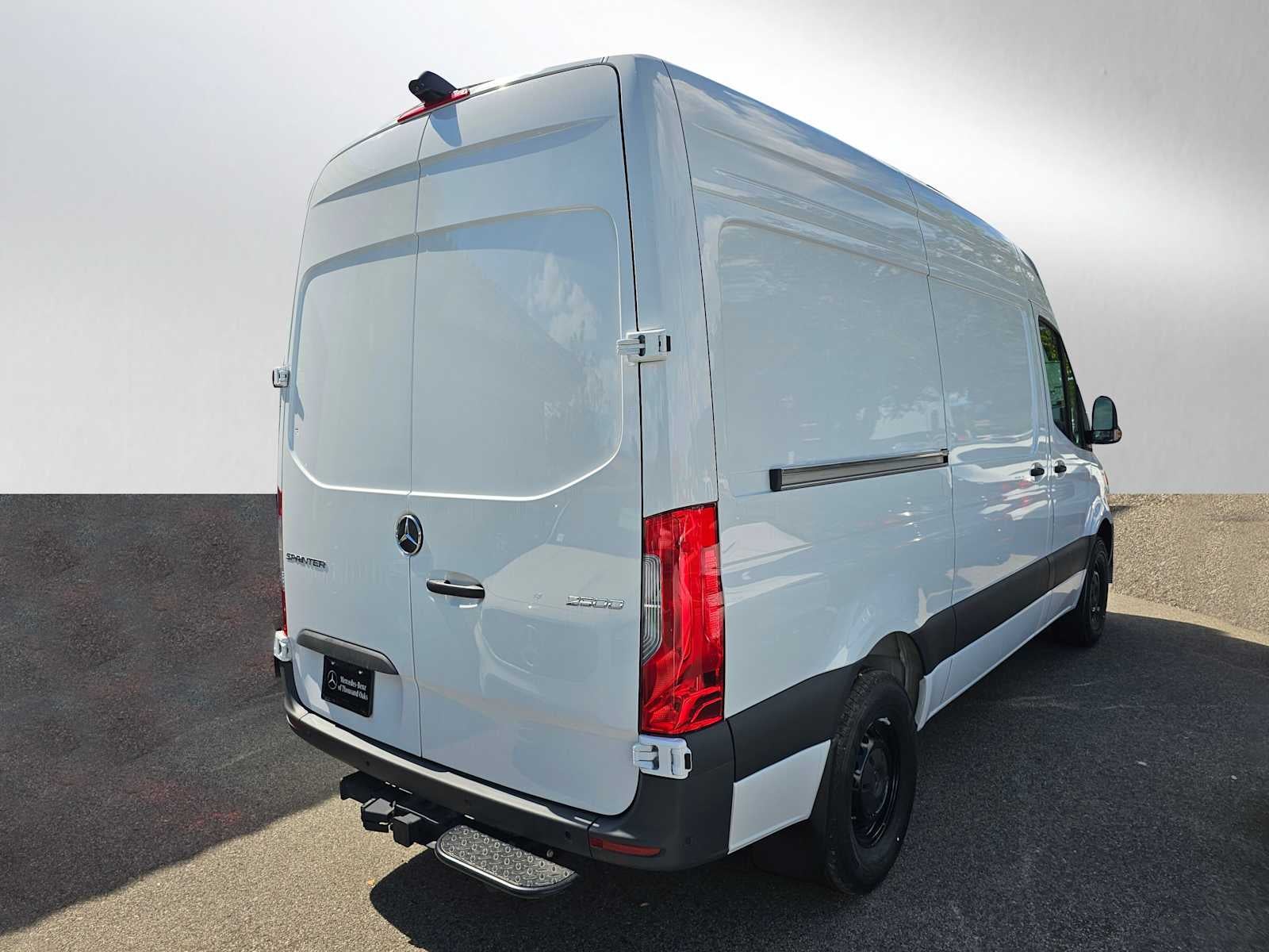 2026 Mercedes-Benz Sprinter 2500 Standard Roof I4 Diesel 144 RWD