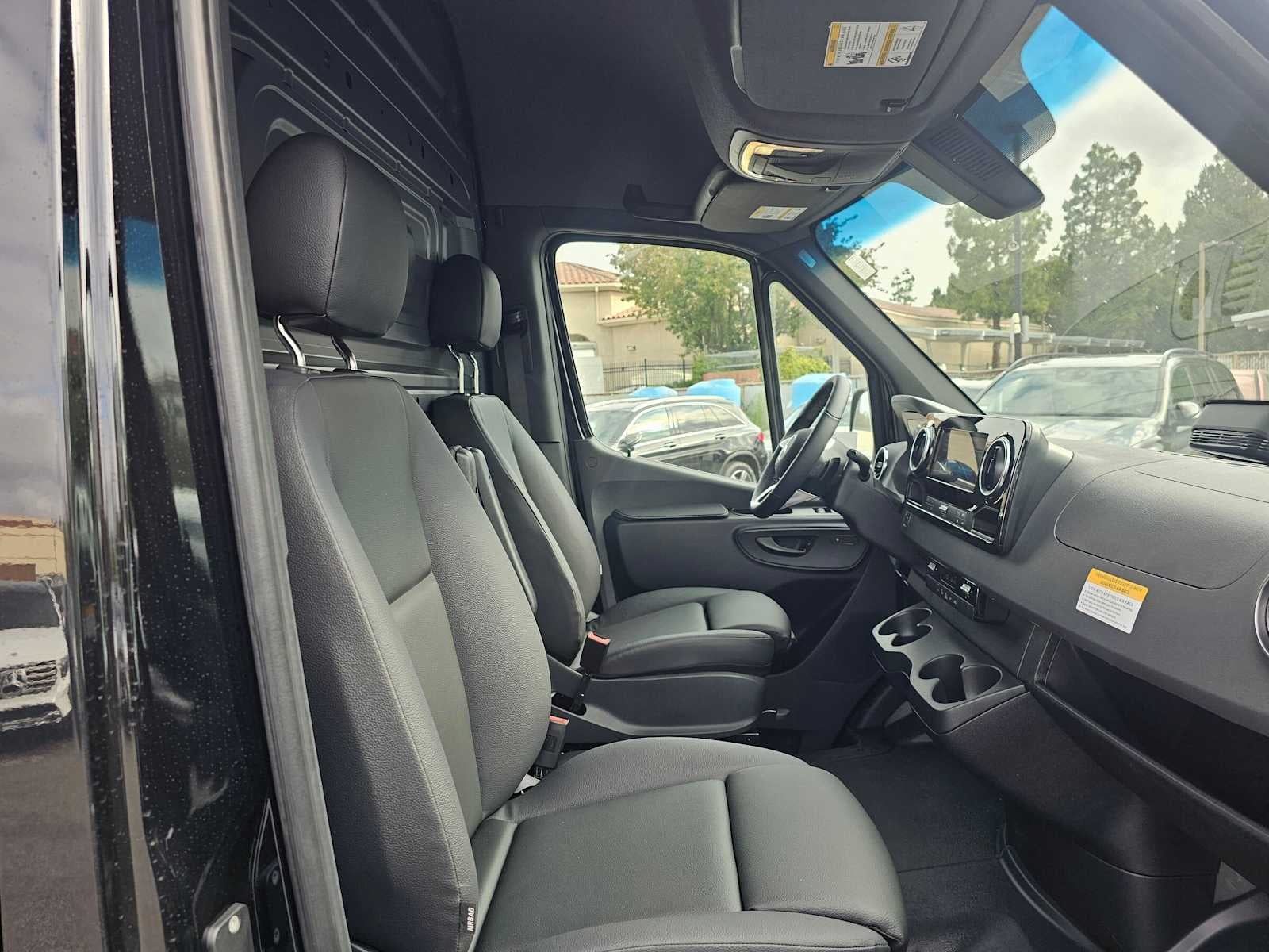2026 Mercedes-Benz Sprinter 2500 Standard Roof I4 Diesel 144 RWD
