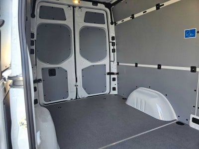 2026 Mercedes-Benz Sprinter 2500 Standard Roof I4 Diesel 144 RWD