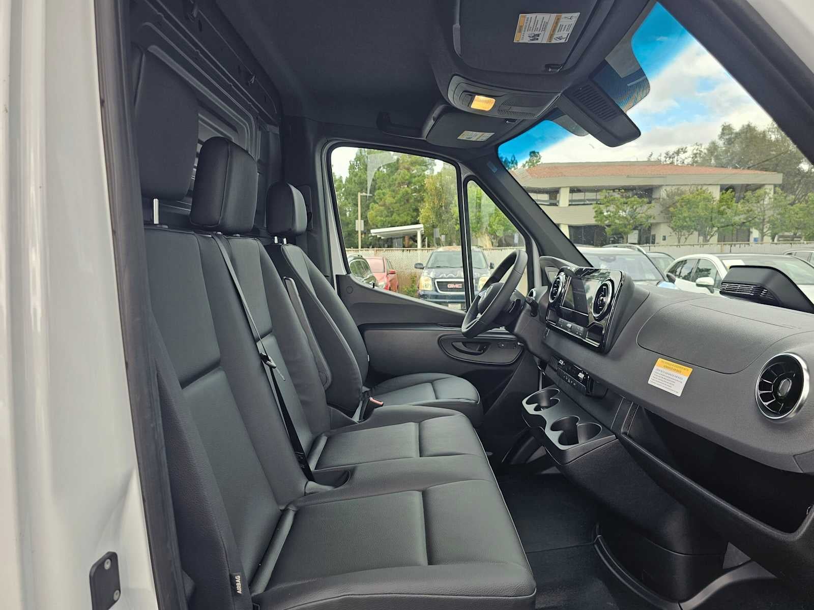 2026 Mercedes-Benz Sprinter Cargo 2500 Standard Roof I4 Diesel 144 RWD