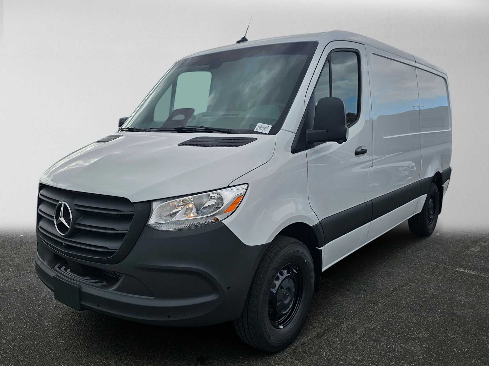 2026 Mercedes-Benz Sprinter Cargo 2500 Standard Roof I4 Diesel 144 RWD
