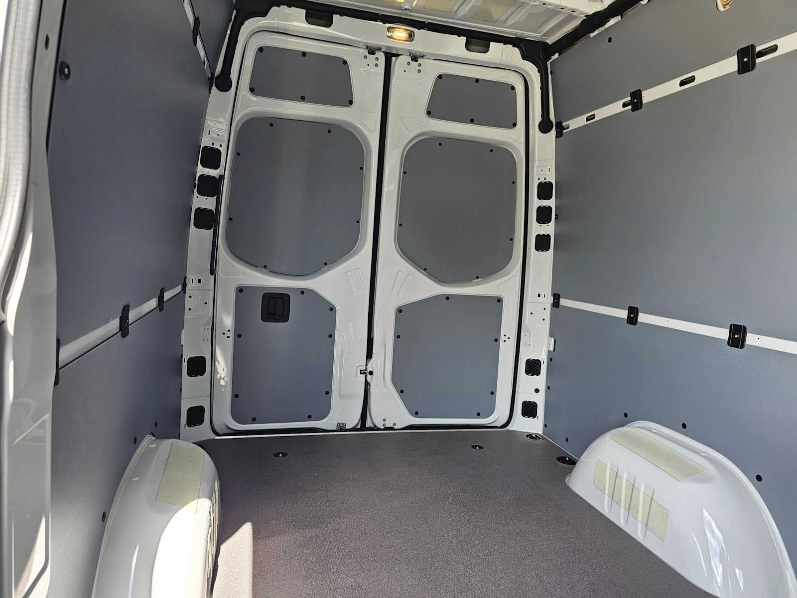 2026 Mercedes-Benz Sprinter 2500 Standard Roof I4 Diesel 144 RWD