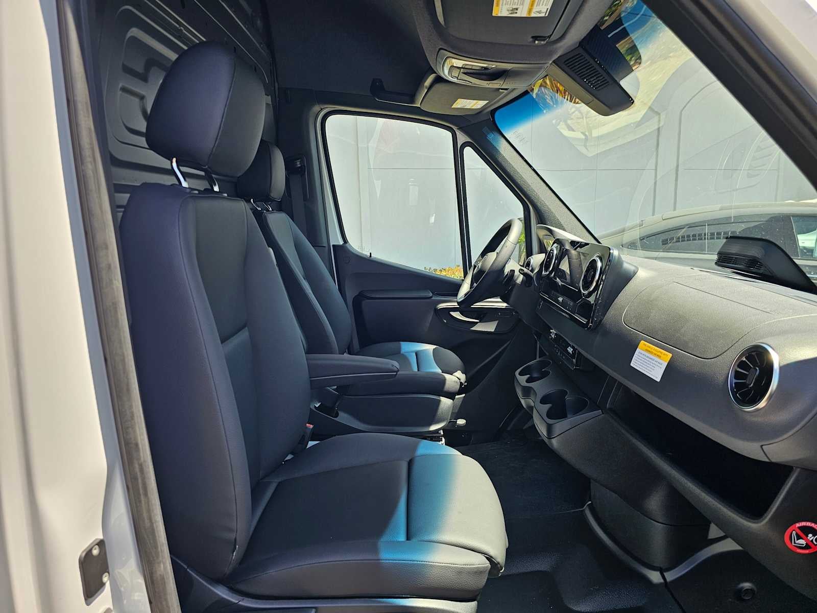 2026 Mercedes-Benz Sprinter 2500 Standard Roof I4 Diesel 144 RWD