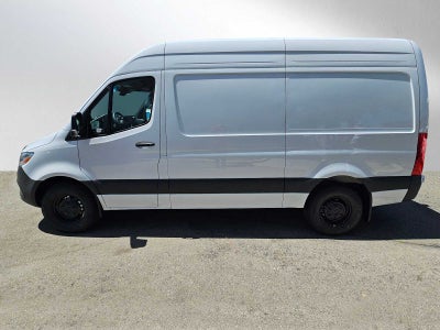 2026 Mercedes-Benz Sprinter 2500 Standard Roof I4 Diesel 144 RWD