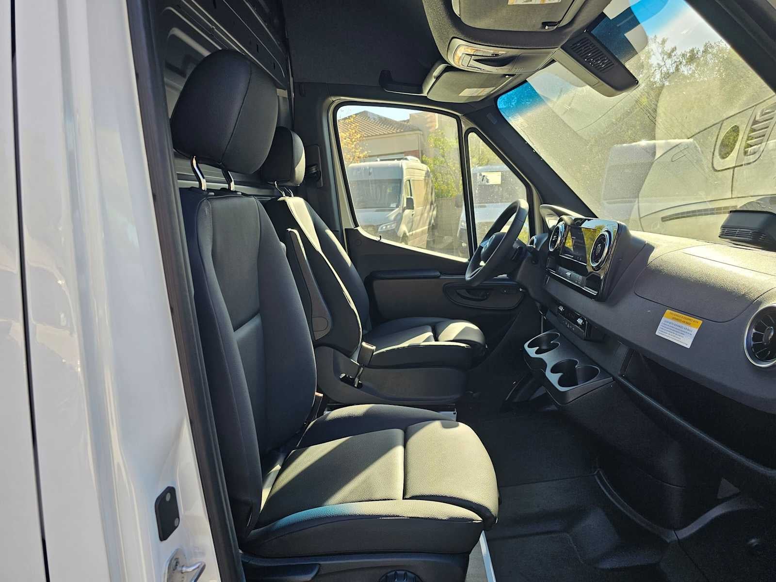 2026 Mercedes-Benz Sprinter 2500 Standard Roof I4 Diesel 144 RWD
