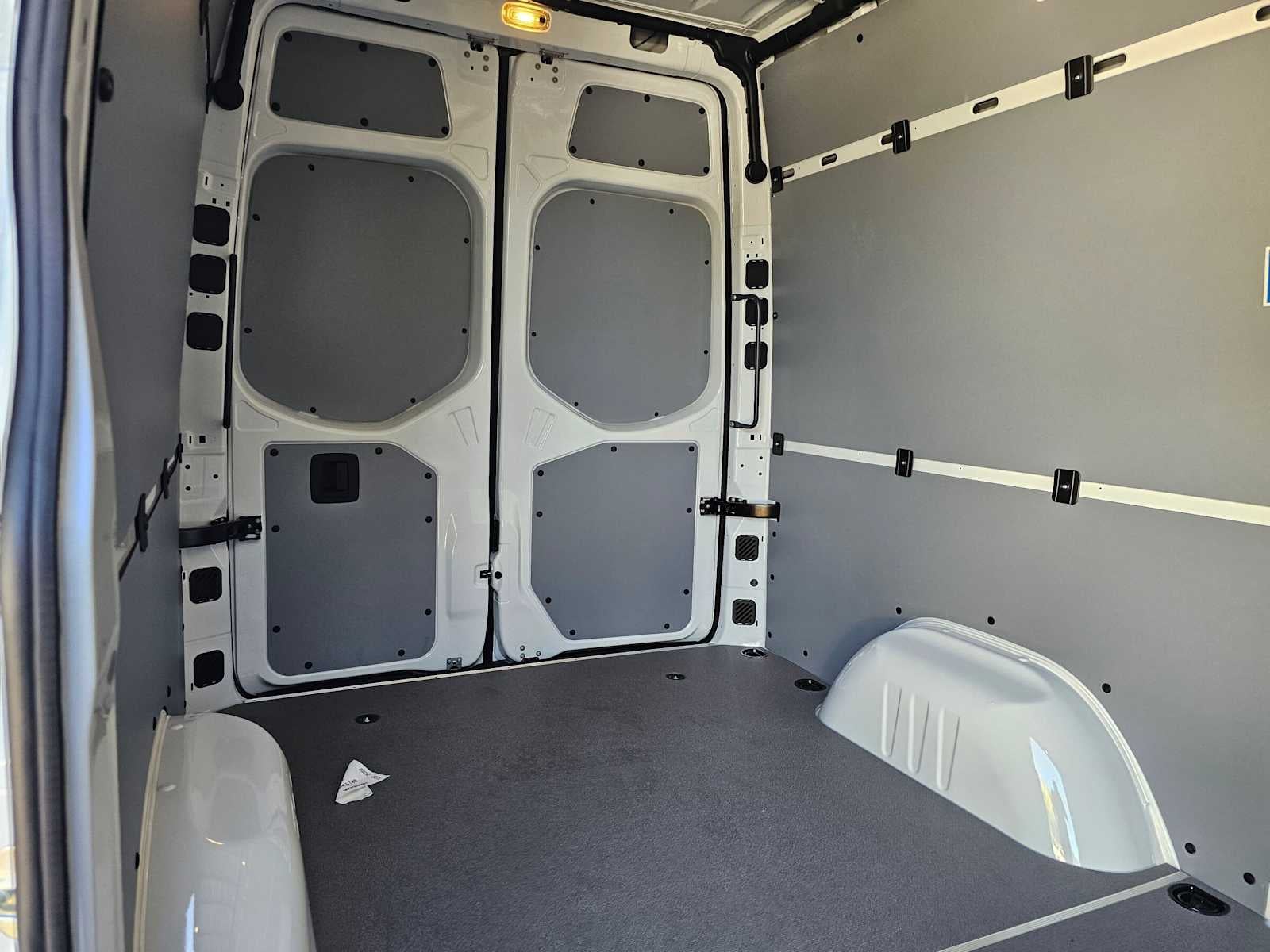2026 Mercedes-Benz Sprinter 2500 Standard Roof I4 Diesel 144 RWD