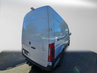 2026 Mercedes-Benz Sprinter 2500 Standard Roof I4 Diesel 144 RWD