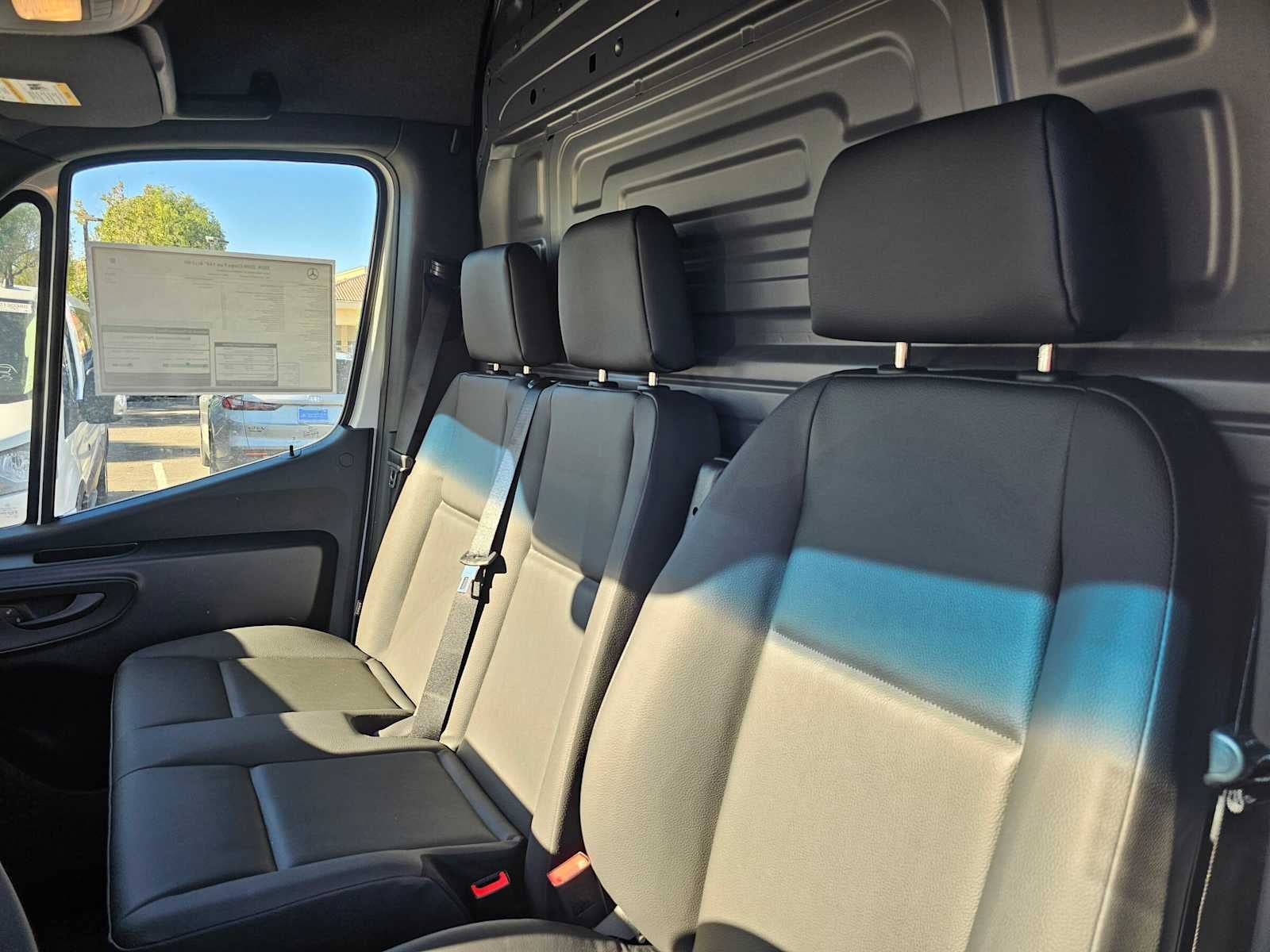 2026 Mercedes-Benz Sprinter Cargo 2500 Standard Roof I4 Diesel 144 RWD