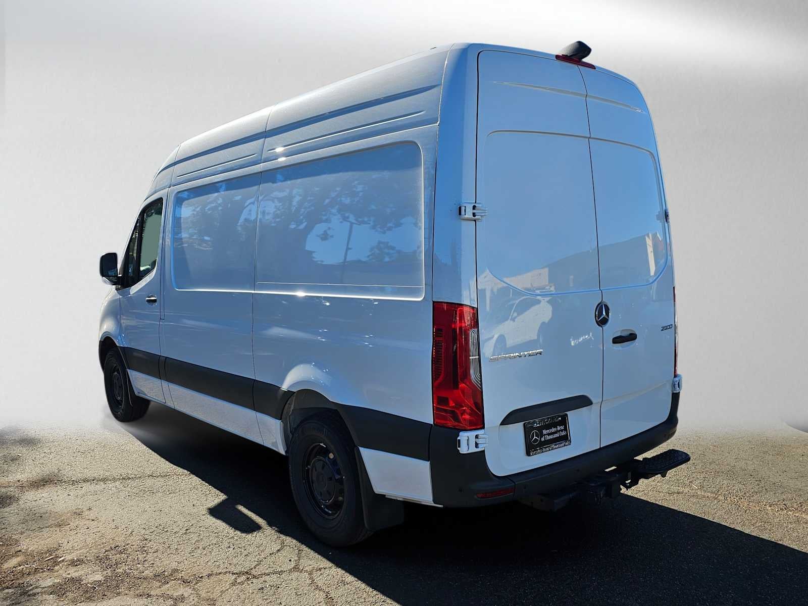 2026 Mercedes-Benz Sprinter Cargo 2500 Standard Roof I4 Diesel 144 RWD