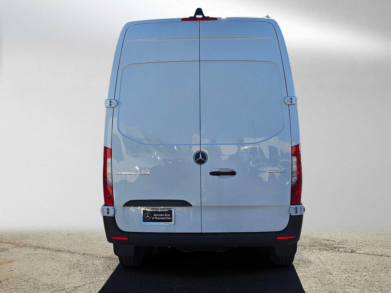 2026 Mercedes-Benz Sprinter Cargo 2500 Standard Roof I4 Diesel 144 RWD