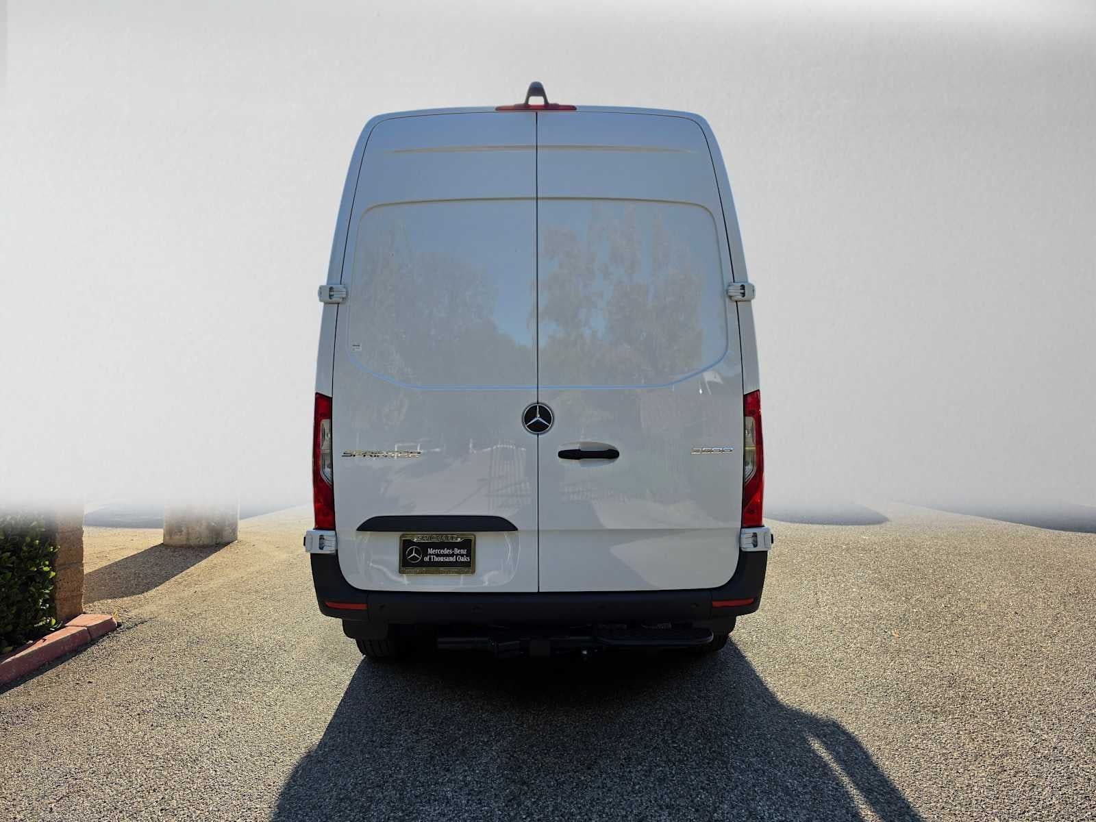 2026 Mercedes-Benz Sprinter Cargo 2500 Standard Roof I4 Diesel 144 RWD