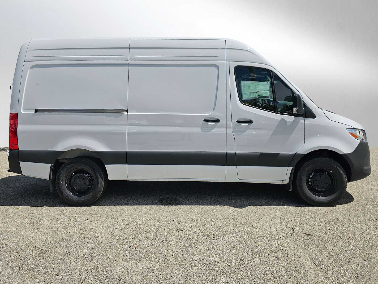 2026 Mercedes-Benz Sprinter 2500 Standard Roof I4 Diesel 144 RWD