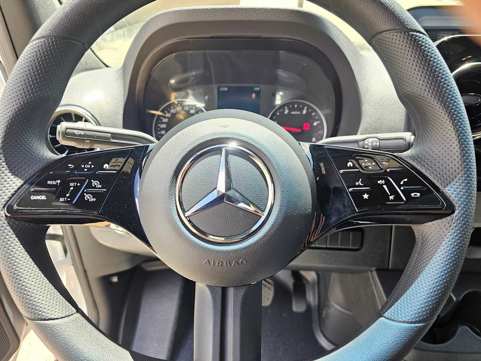 2026 Mercedes-Benz Sprinter 2500 Standard Roof I4 Diesel 144 RWD