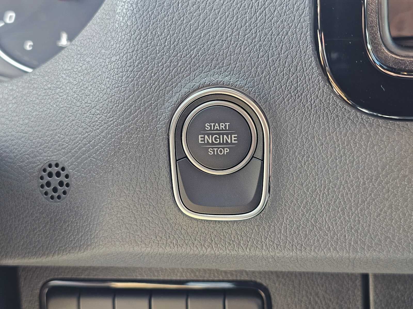 2026 Mercedes-Benz Sprinter 2500 Standard Roof I4 Diesel 144 RWD