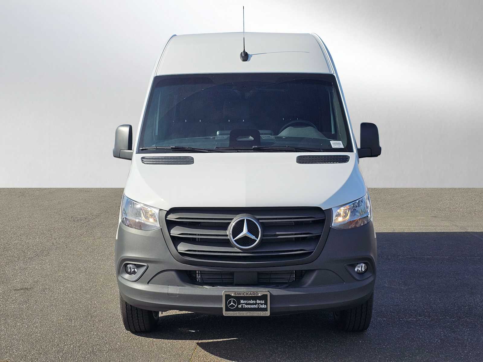 2026 Mercedes-Benz Sprinter 2500 Standard Roof I4 Diesel 144" RWD