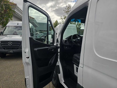 2026 Mercedes-Benz Sprinter Cargo 2500 Standard Roof I4 Diesel 144 RWD