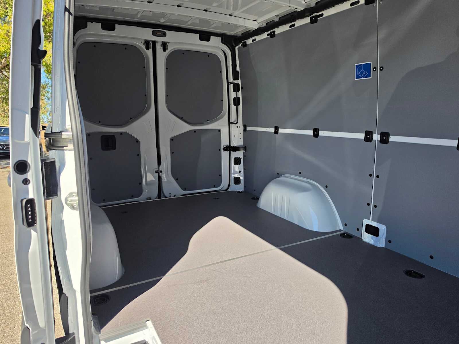 2026 Mercedes-Benz Sprinter Cargo 2500 Standard Roof I4 Diesel 144 RWD
