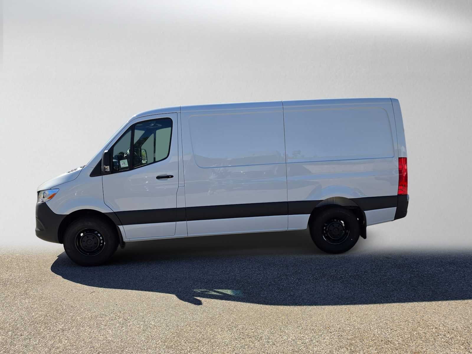 2026 Mercedes-Benz Sprinter Cargo 2500 Standard Roof I4 Diesel 144 RWD