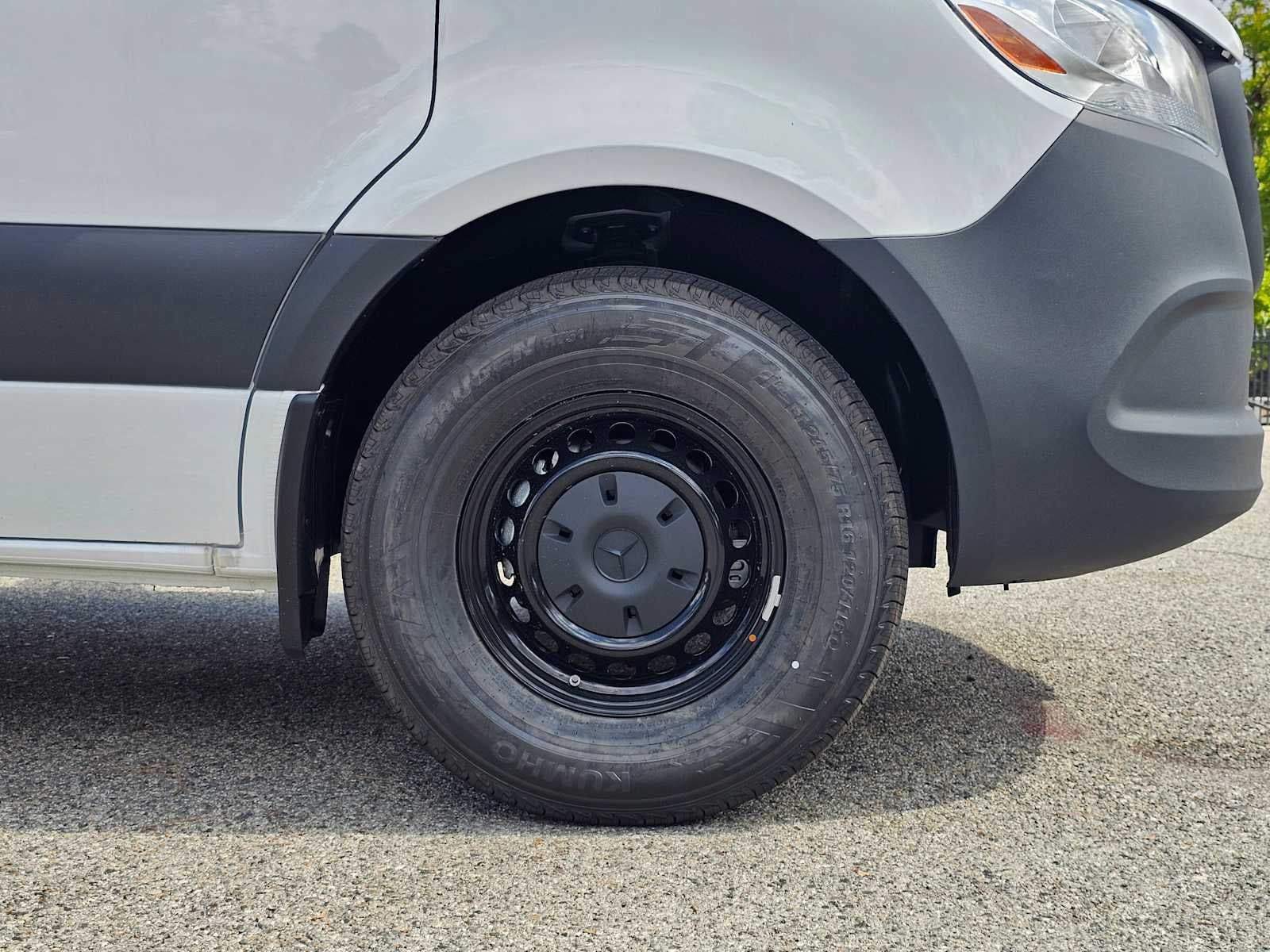 2025 Mercedes-Benz Sprinter Cargo Van 2500 Standard Roof I4 Diesel 144" RWD