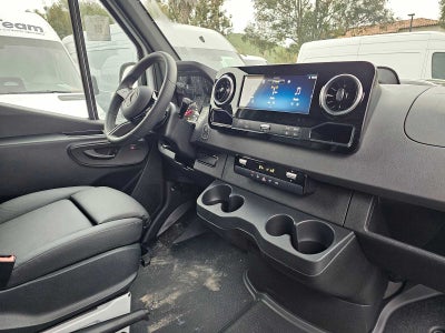 2025 Mercedes-Benz Sprinter Cargo Van 2500 Standard Roof I4 Diesel 144" RWD