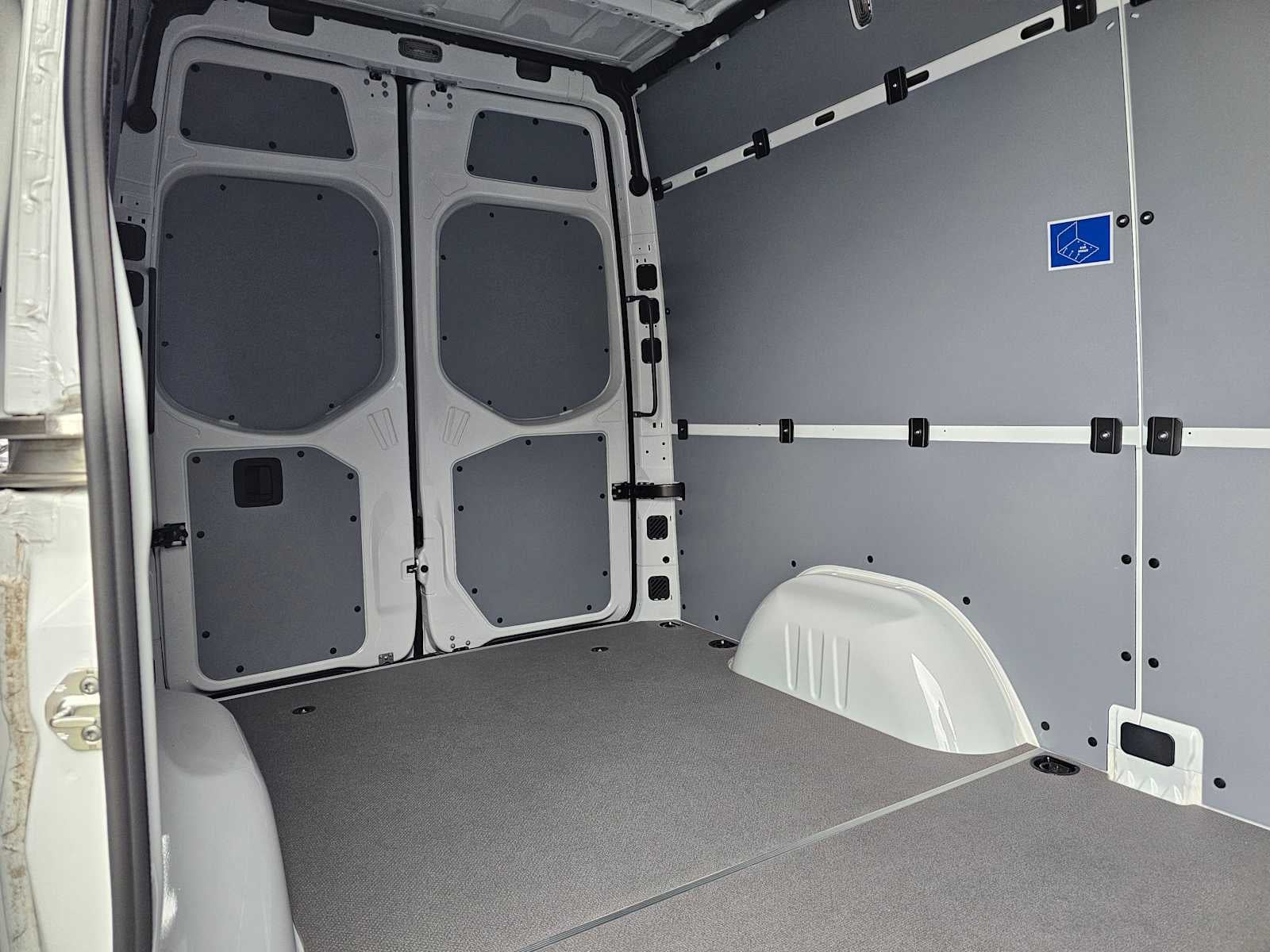 2025 Mercedes-Benz Sprinter Cargo Van 2500 Standard Roof I4 Diesel 144" RWD