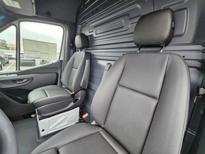 2025 Mercedes-Benz Sprinter Cargo Van 2500 Standard Roof I4 Diesel 144" RWD