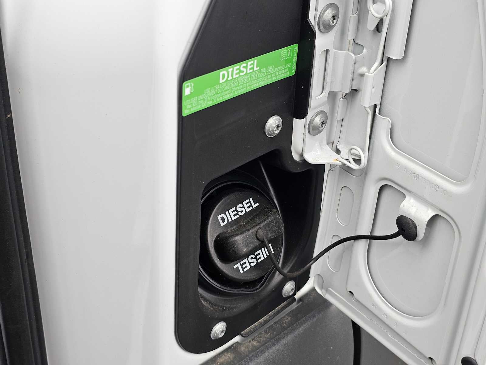 2025 Mercedes-Benz Sprinter Cargo Van 2500 Standard Roof I4 Diesel 144" RWD