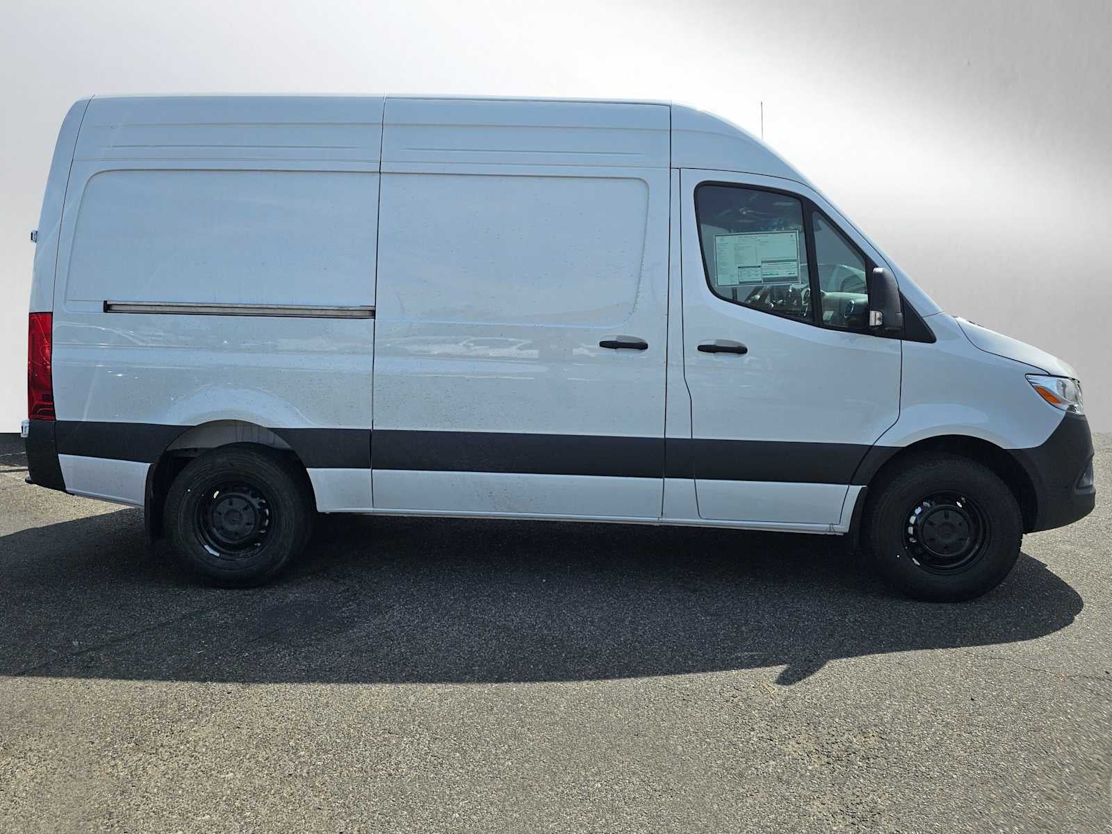 2026 Mercedes-Benz Sprinter 2500 Standard Roof I4 Diesel 144 RWD