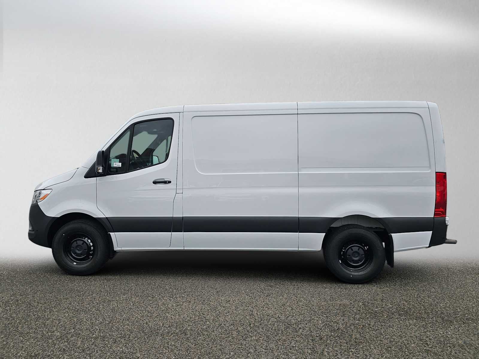 2026 Mercedes-Benz Sprinter 2500 Standard Roof I4 Diesel 144 RWD