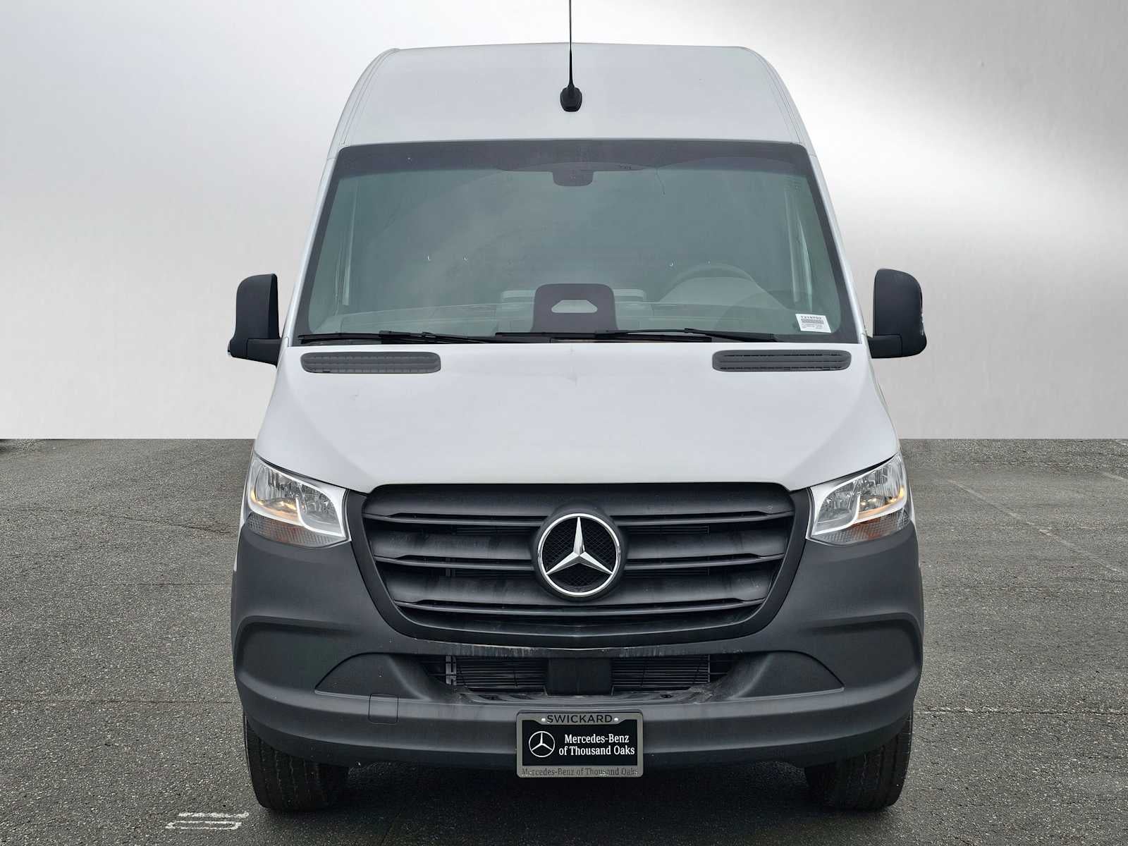 2025 Mercedes-Benz Sprinter Cargo Van 2500 Standard Roof I4 Diesel 144" RWD