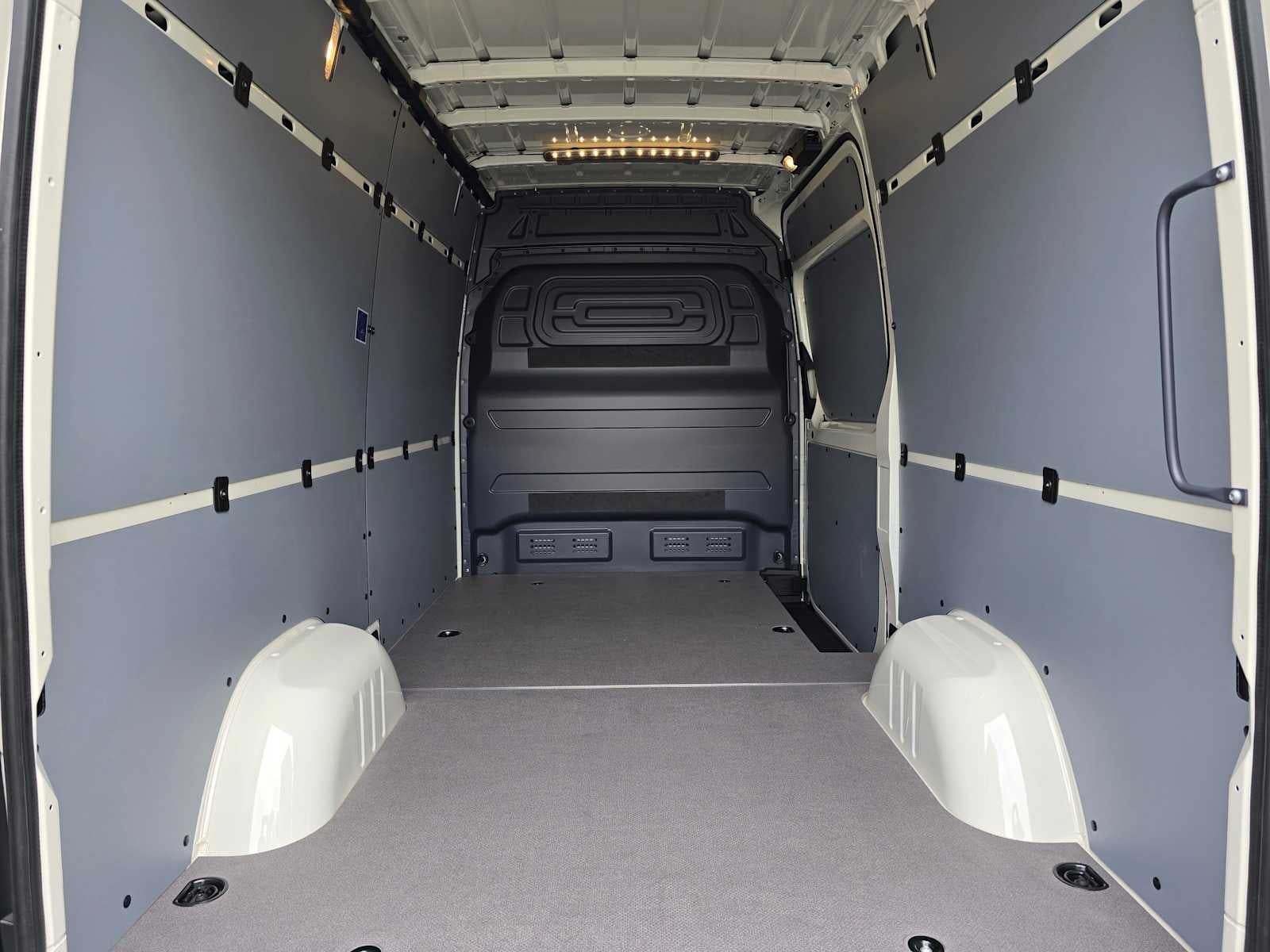 2025 Mercedes-Benz Sprinter Cargo Van 2500 Standard Roof I4 Diesel 144" RWD