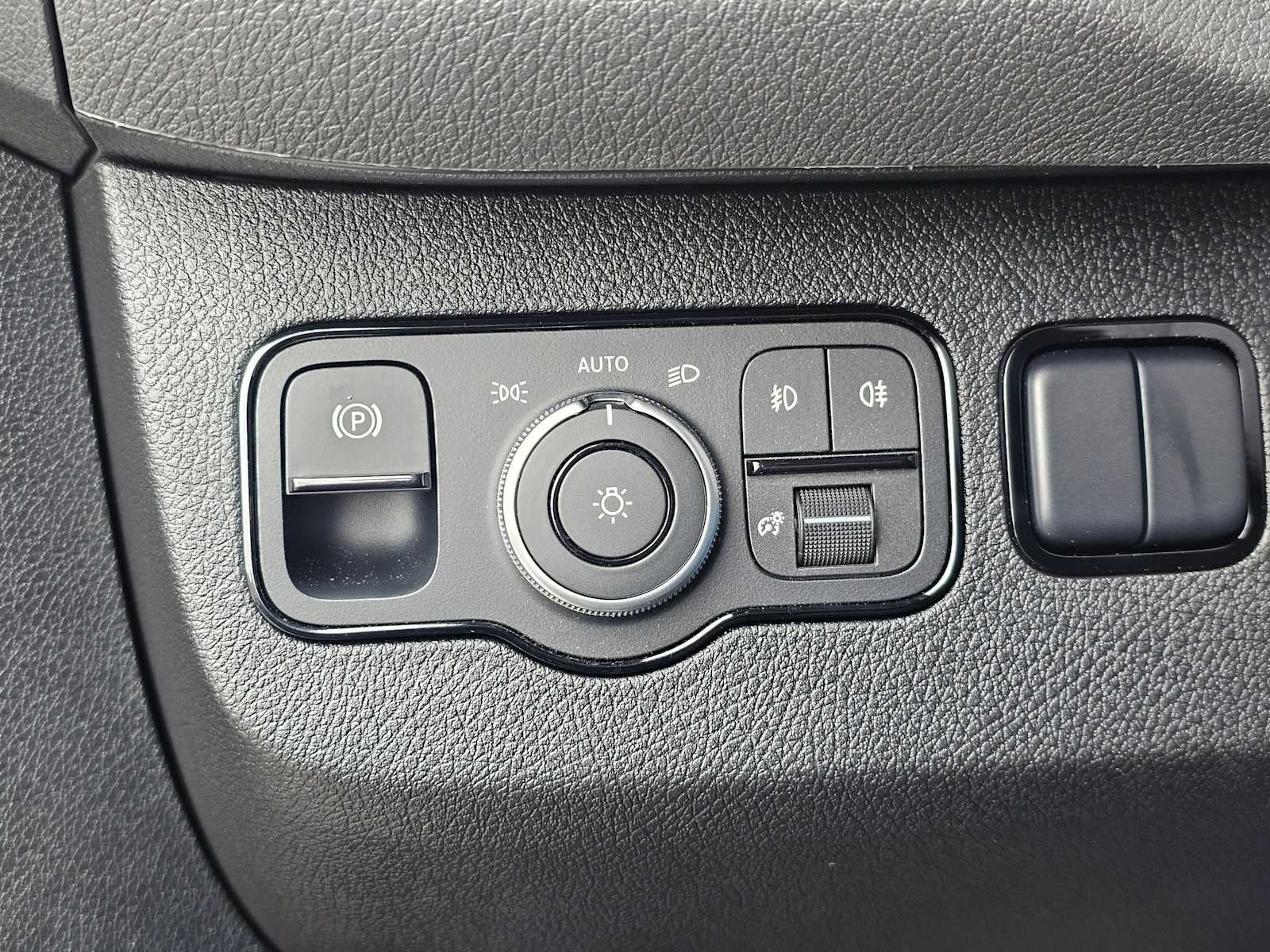 2025 Mercedes-Benz Sprinter Cargo Van 2500 Standard Roof I4 Diesel 144 RWD